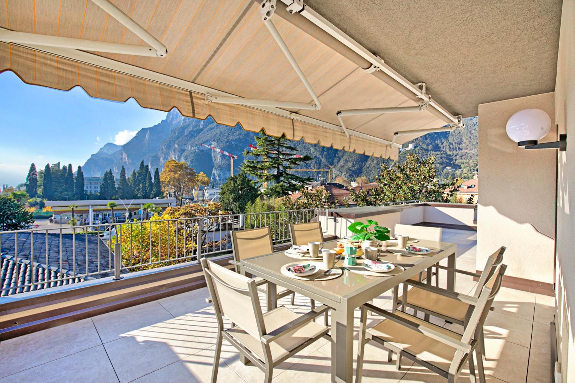 Antares150M From The Lake - Happy Rentals Riva del Garda Ngoại thất bức ảnh