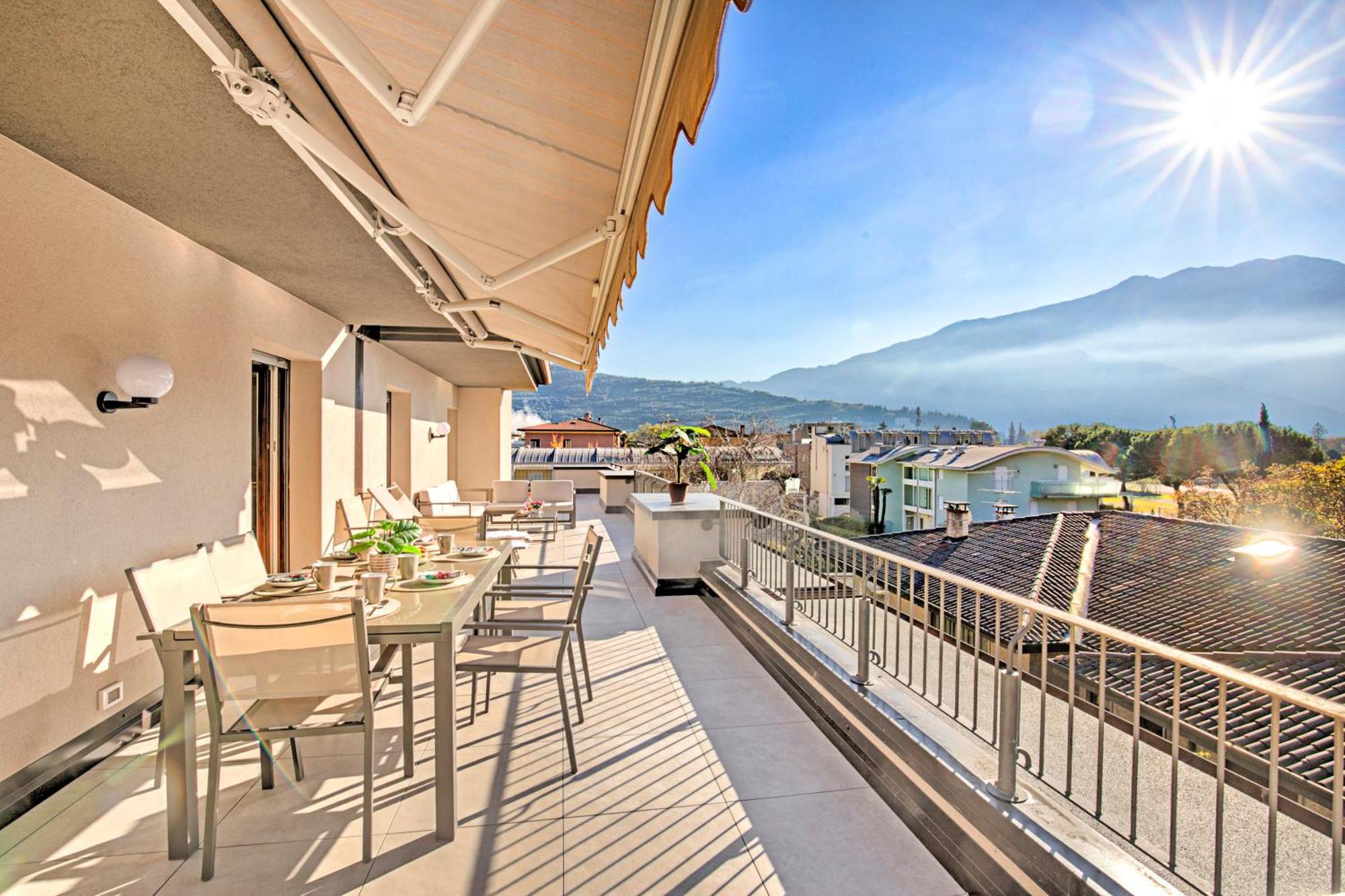 Antares150M From The Lake - Happy Rentals Riva del Garda Ngoại thất bức ảnh